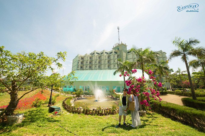 Bảng giá phòng của Eureka Linh Trường Resort năm 2023